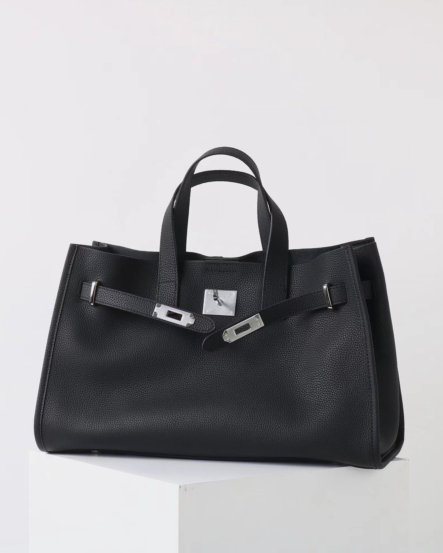 Marais Classic Tote