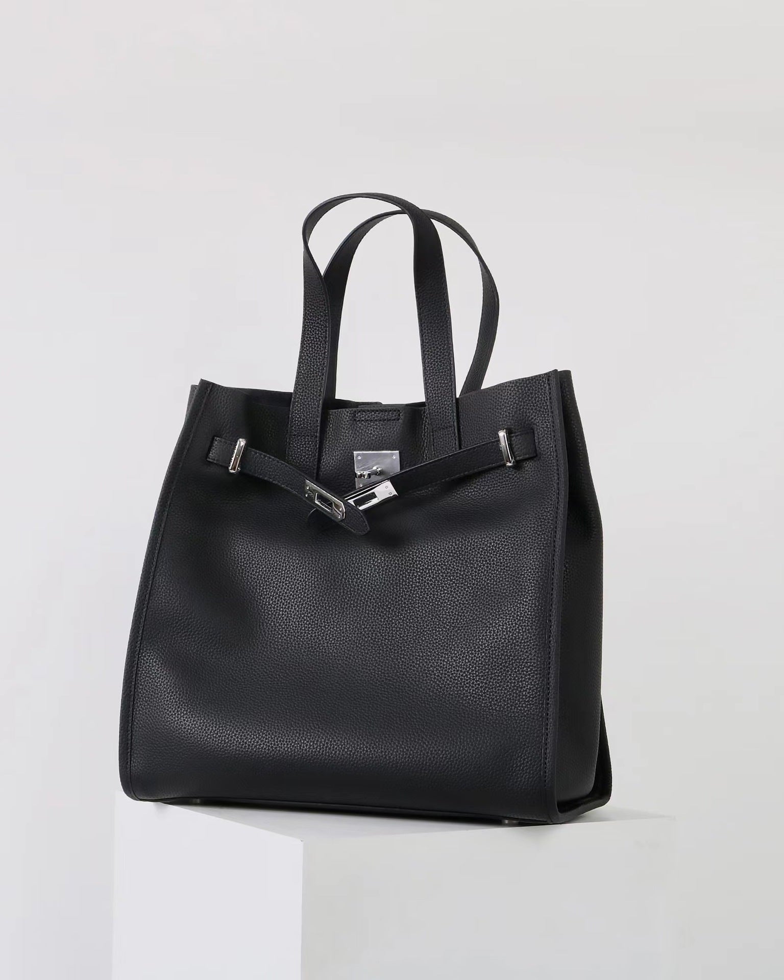 Marais Classic Tote